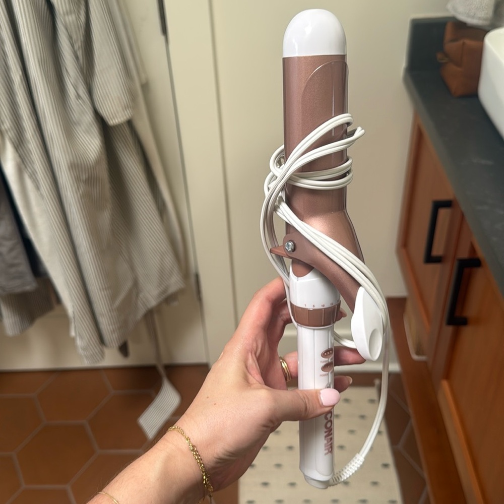 Conair curling iron